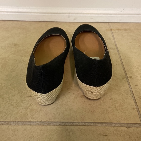 American eagle block heels. - Picture 6 of 6